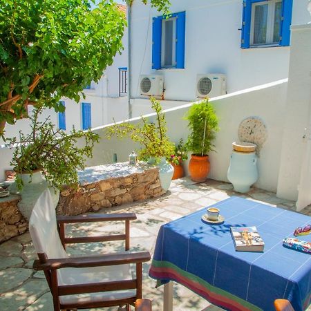 The Magnolia Vila Skopelos Town Exterior foto